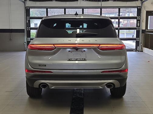 Silver Radiance Metallic Clearcoat 2023 Lincoln Corsair Standard AWD