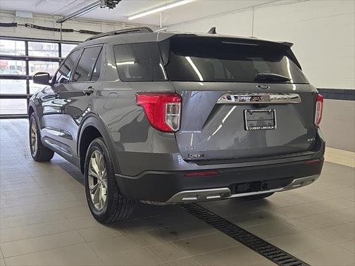 2022 Ford Explorer XLT 4WD