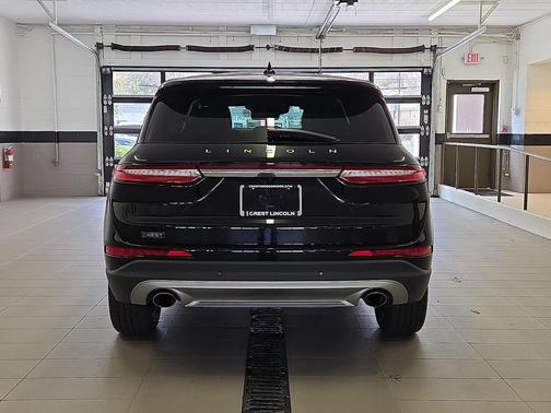 Infinite Black Metallic Clearcoat 2023 Lincoln Corsair Standard AWD