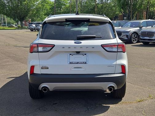 Star White Metallic Tri-Coat 2022 Ford Escape SEL AWD