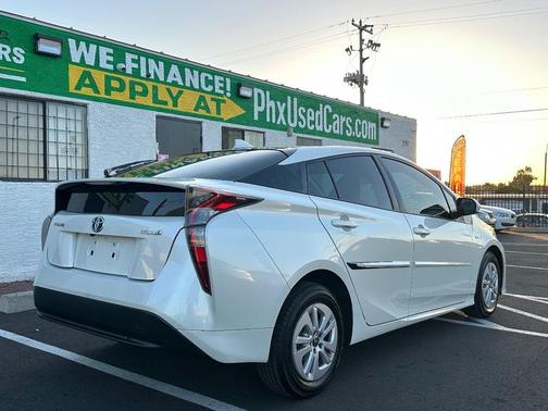 2017 Toyota Prius Two