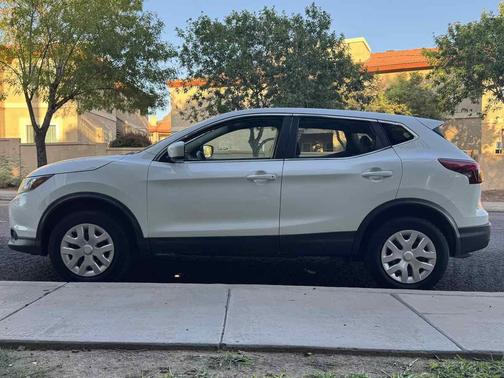 2018 Nissan Rogue Sport S