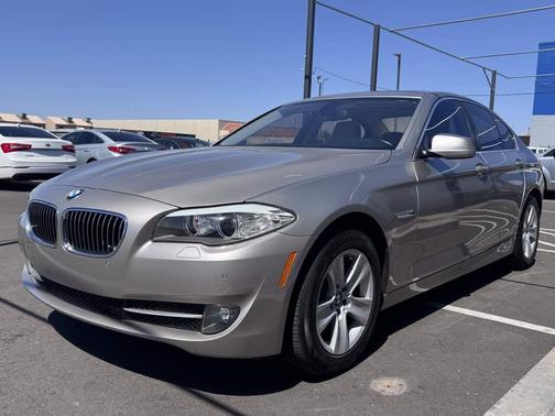 2011 BMW 528 528i