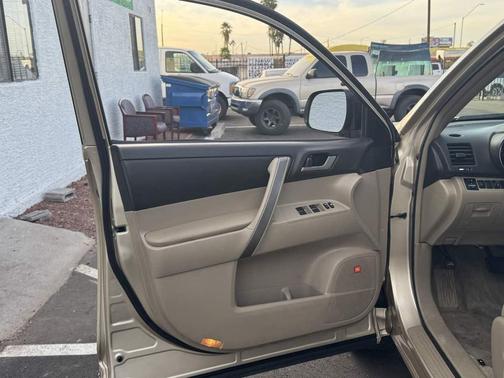 2010 Toyota Highlander Sport