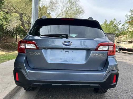 2018 Subaru Outback 2.5i