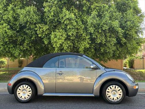 2005 Volkswagen New Beetle GL