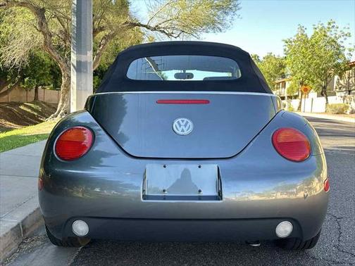 2005 Volkswagen New Beetle GL