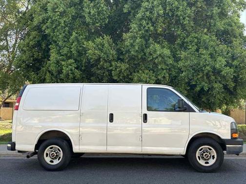 2016 GMC Savana 3500 Work Van