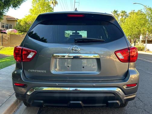2019 Nissan Pathfinder S