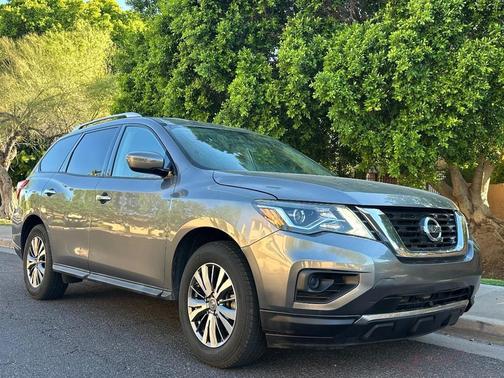 2019 Nissan Pathfinder S