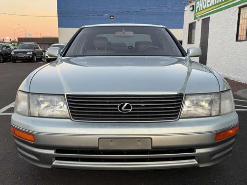 1997 Lexus LS 400 Base