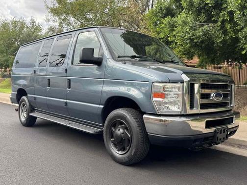 2012 Ford E350 Super Duty XLT