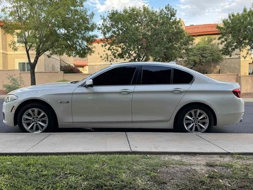 2016 BMW 528 528i