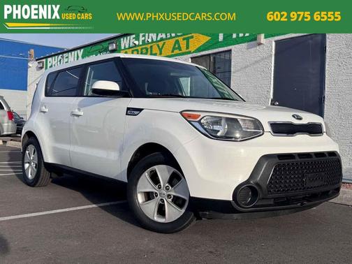 Clear White 2016 Kia Soul Base