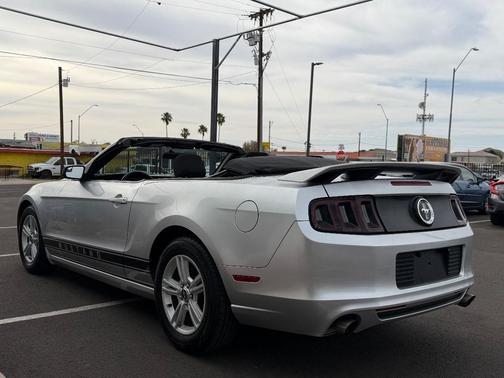 Ingot Silver Metallic 2014 Ford Mustang V6 Premium