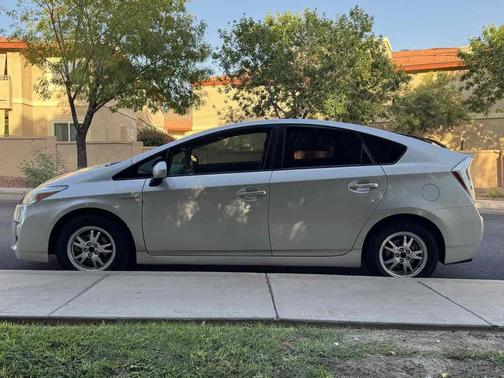 2010 Toyota Prius One