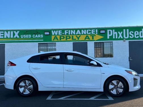 2019 Hyundai IONIQ Hybrid Blue