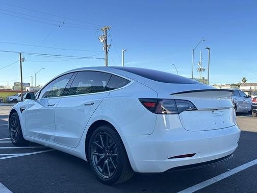 2018 Tesla Model 3 Mid Range