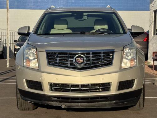 Silver Coast Metallic 2014 Cadillac SRX Luxury Collection