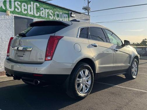 Silver Coast Metallic 2014 Cadillac SRX Luxury Collection