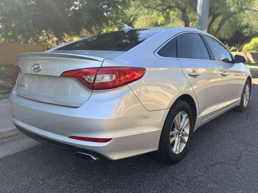 2015 Hyundai SONATA SE
