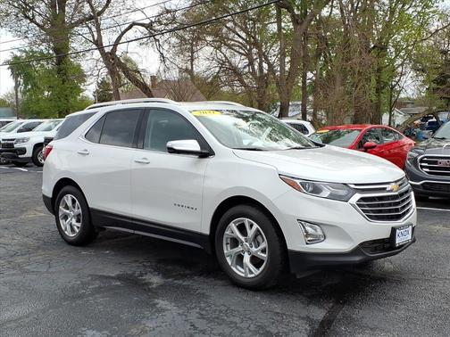 Iridescent Pearl Tricoat 2021 Chevrolet Equinox Premier w/1LZ