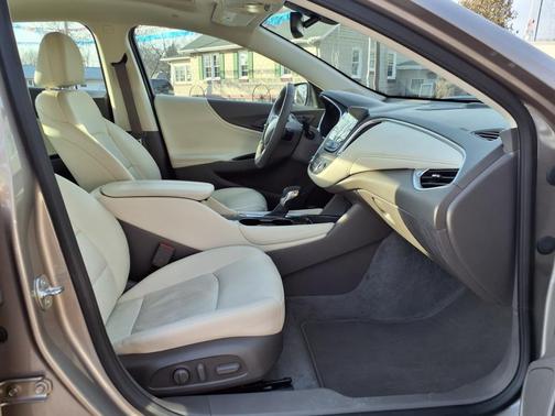 2024 Chevrolet Malibu FWD 2LT