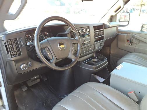 2021 Chevrolet Express 2500 RWD 2500 Regular Wheelbase WT