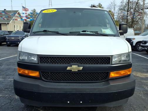 Summit White 2021 Chevrolet Express 2500 LT