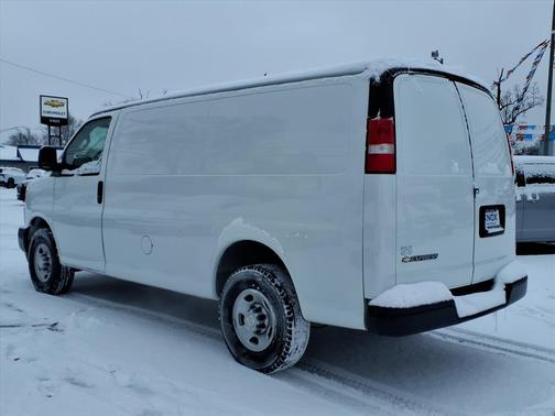 2021 Chevrolet Express 2500 RWD 2500 Regular Wheelbase WT