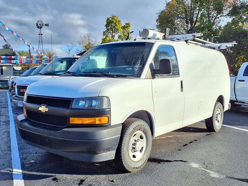 2021 Chevrolet Express 2500 RWD 2500 Regular Wheelbase WT