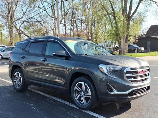 Graphite Gray Metallic 2021 GMC Terrain SLT