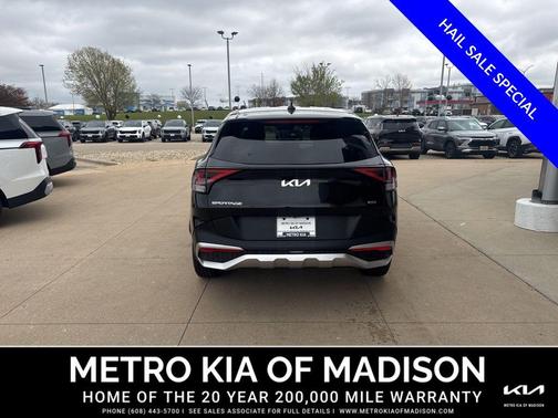Fusion Black 2023 Kia Sportage LX
