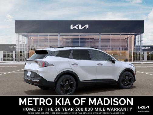 Glacial White Pearl 2026 Kia Sportage X-Line