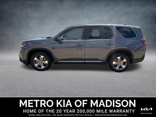 Modern Steel Metallic 2025 Honda Pilot EX-L