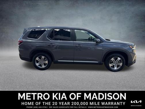Modern Steel Metallic 2025 Honda Pilot EX-L