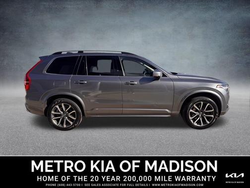 2018 Volvo XC90 T5 Momentum