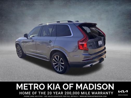 2018 Volvo XC90 T5 Momentum