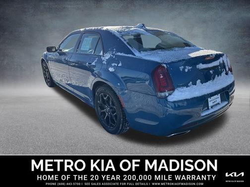 2022 Chrysler 300 Touring