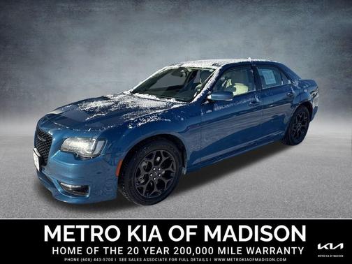 2022 Chrysler 300 Touring