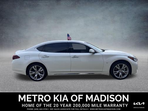 2017 INFINITI Q70L 3.7X
