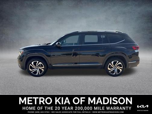 Platinum Gray Metallic 2022 Volkswagen Atlas 3.6L SEL