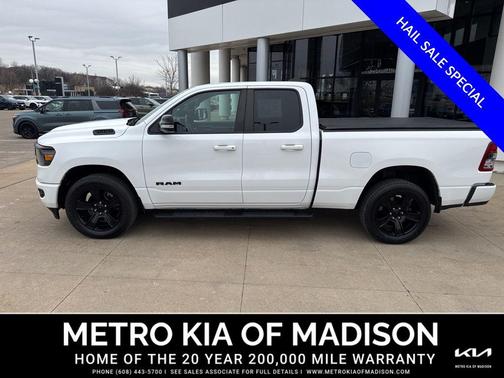 Bright White Clearcoat 2022 RAM 1500 Big Horn/Lone Star