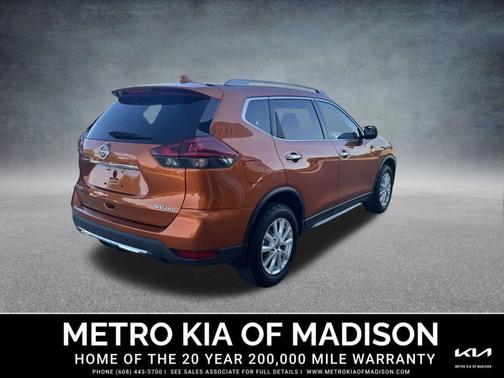 2018 Nissan Rogue SV