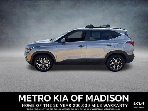 Snow White Pearl 2022 Kia Sportage LX