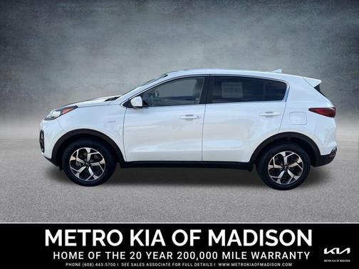 Snow White Pearl 2022 Kia Sportage LX