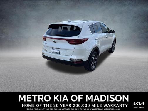 Snow White Pearl 2022 Kia Sportage LX
