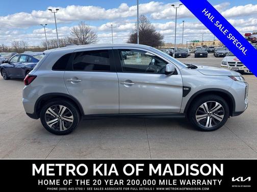 Silver Alloy 2025 Mitsubishi Outlander Sport 2.0 ES
