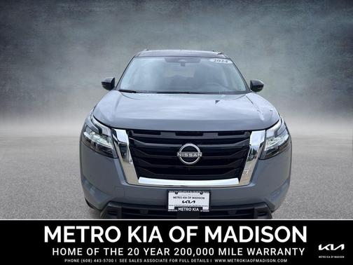 2024 Nissan Pathfinder Platinum 4WD