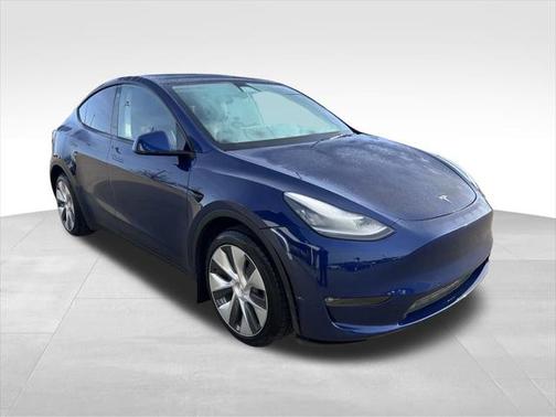 2022 Tesla Model Y Long Range Dual Motor All-Wheel Drive